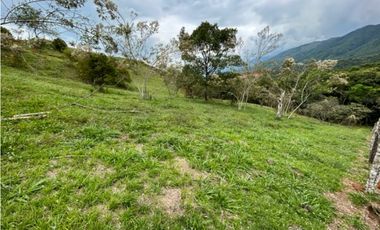 (J) LOTE PARA LA VENTA LAGOS DE MARACAIBO