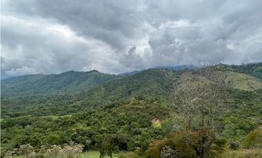 (J) LOTE PARA LA VENTA LAGOS DE MARACAIBO