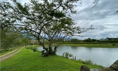 (J) LOTE PARA LA VENTA LAGOS DE MARACAIBO