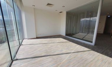 Oficina en Arriendo en LA DEHESA - PUENTE NUEVO