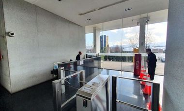 Oficina en Arriendo en LA DEHESA - PUENTE NUEVO