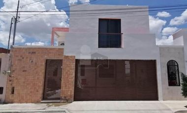 Casa en venta con 3 departamentos en Francisco de Montejo, Mérida Yucatán