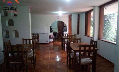 Venta de terreno en Otavalo con restaurante y espacios verdes