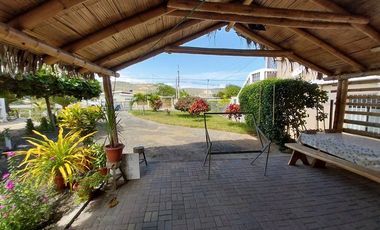 Puerto Cayo - Dream Villa: Se Vende Casa Cerca del Mar en Puerto Cayo