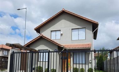 Casa en arriendo de 3 dorm. en Machalí