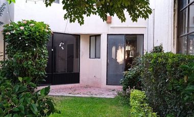 CASA EN VENTA EN TEQUISQUIAPAN CON ALBERCA