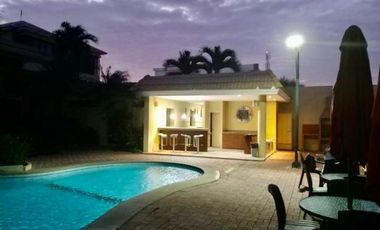 Alquilo departamento en Samborodon