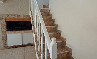 Codigo 624 - Pinamar - Casa En Alquiler - Zona Alamos - Pileta