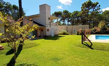 Codigo 624 - Pinamar - Casa En Alquiler - Zona Alamos - Pileta