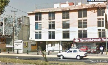 Edifico en venta, Toluca, sobre la Av. Tollocan, enfrente al IMSS 220.