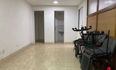 oficina en arriendo en centro. Cod A6513