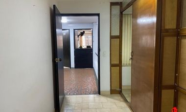 oficina en arriendo en centro. Cod A6513