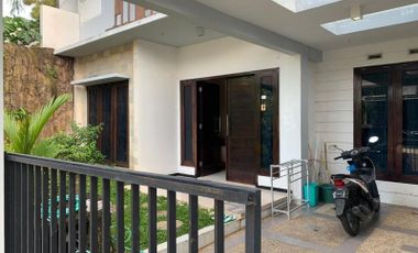 Rumah Mewah Siap Huni di Permata Jingga Kawasan Kampus Malang