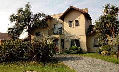 EXCELENTE CASA 5 AMB EN COUNTRY ECHEVERRÍA DEL LAGO