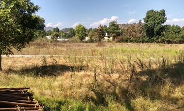 Venta de Rancho en Zitacuaro 5 Haz. a bordo de carretera a 5 min. de la ciudad