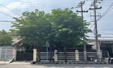 Rumah Raya Kupang Baru Komersial Area Cocok Buat Usaha/Kantor
