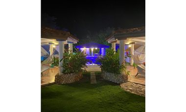 EN VENTA DOS CASAS EN PUNTA BARCO