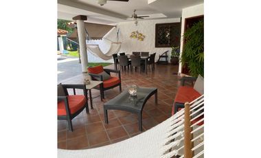 EN VENTA DOS CASAS EN PUNTA BARCO