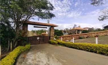 Venta de Casa Campestre en La Mesa de Los Santos - Linderos. Cod V6024