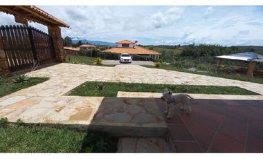 Venta de Casa Campestre en La Mesa de Los Santos - Linderos. Cod V6024
