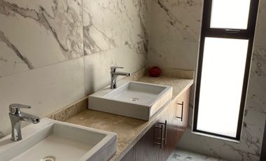 CASA  EN RENTA EN LOMAS DE ANGELOPOLIS PUEBLA