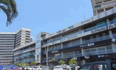 Oficina en Plaza Vela de 65 m². Excelente ubicación en Boca del Rio