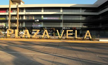 Oficina en Plaza Vela de 65 m². Excelente ubicación en Boca del Rio