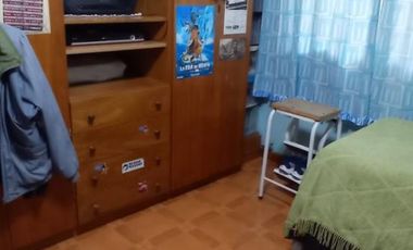 DEPARTAMENTO TIPO CASA 3 AMBIENTES MUY AMPLIO CON PATIO