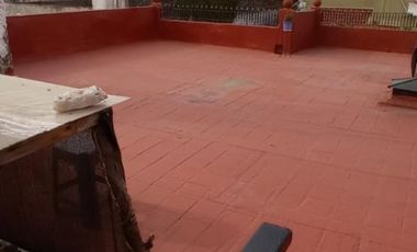 DEPARTAMENTO TIPO CASA 3 AMBIENTES MUY AMPLIO CON PATIO