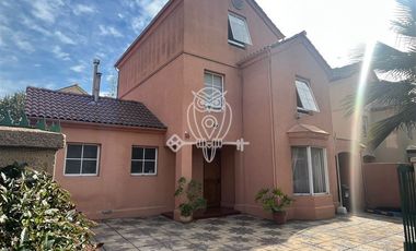 Casa en venta 3D 3B Valle Lo Campino en Quilicura