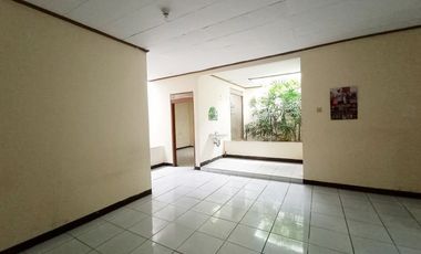Di Sewakan Rumah Strategis 4 Kamar Cocok Untuk Kantor di Jl. Turangga Bandung