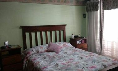 CHALET 5 AMPLIOS AMBIENTES CON EXTENSO PARQUE