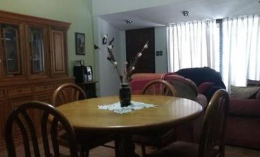 CHALET 5 AMPLIOS AMBIENTES CON EXTENSO PARQUE