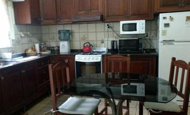 CHALET 5 AMPLIOS AMBIENTES CON EXTENSO PARQUE