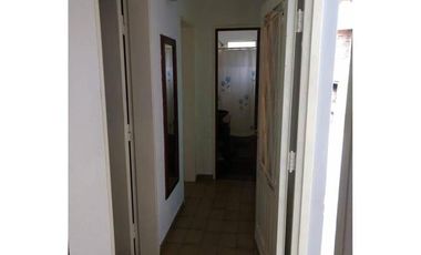 CHALET 5 AMPLIOS AMBIENTES CON EXTENSO PARQUE