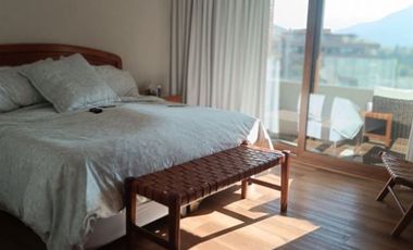 Departamento en venta de 2 dorm. La Dehesa Lo Barnechea