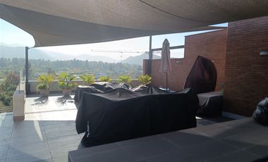 Departamento en venta de 2 dorm. La Dehesa Lo Barnechea