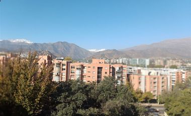 Departamento en venta de 2 dorm. La Dehesa Lo Barnechea