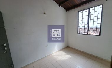 COD. 6292 - SE ARRIENDA CASA - BARRIO:  LA RONDA