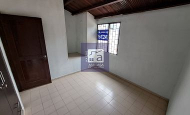 COD. 6292 - SE ARRIENDA CASA - BARRIO:  LA RONDA