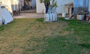 HERMOSA PH MODERNO  EN VENTA CON ENTRADA DE AUTOS Y PARQUE