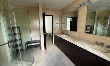 Alquilo Extraordinario apartamento en Embassy  Village