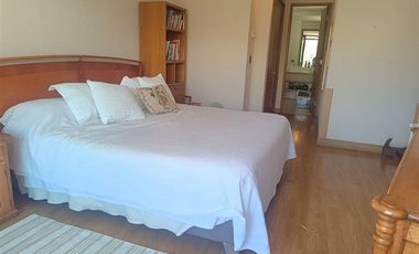 Departamento en venta. Portal la Dehesa, Lo Barnechea