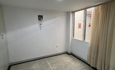 apartamento en arriendo/venta en quinta oriental. Cod A3431