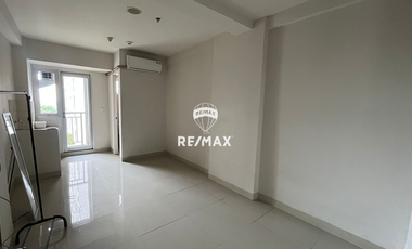 Disewakan Studio Oak Tower B View Kolam Renang – Unfurnish & Siap Ditata Sesuka Hati Pulo Gadung