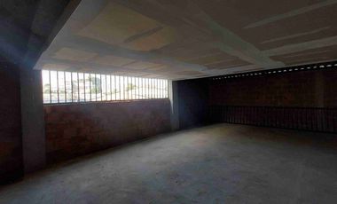 BODEGA EN ARRIENDO EN MILAN