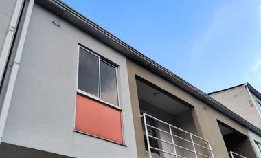 apartamento en arriendo en condina. Cod A7344196