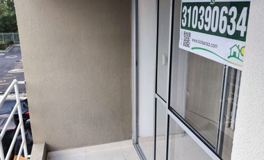 apartamento en arriendo en condina. Cod A7344196