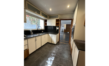 IMPORTANTE CASA CENTRICA!!! en Brandsen