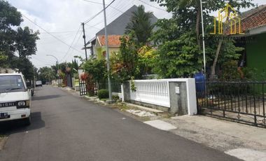 BU Cepat Rumah Asri Sangat Strategis Murah Pusat Kota Sayap Turangga Bandung | YAYUKRUKNADI